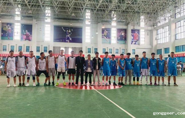 老师VS学生篮球赛,精彩看过来~